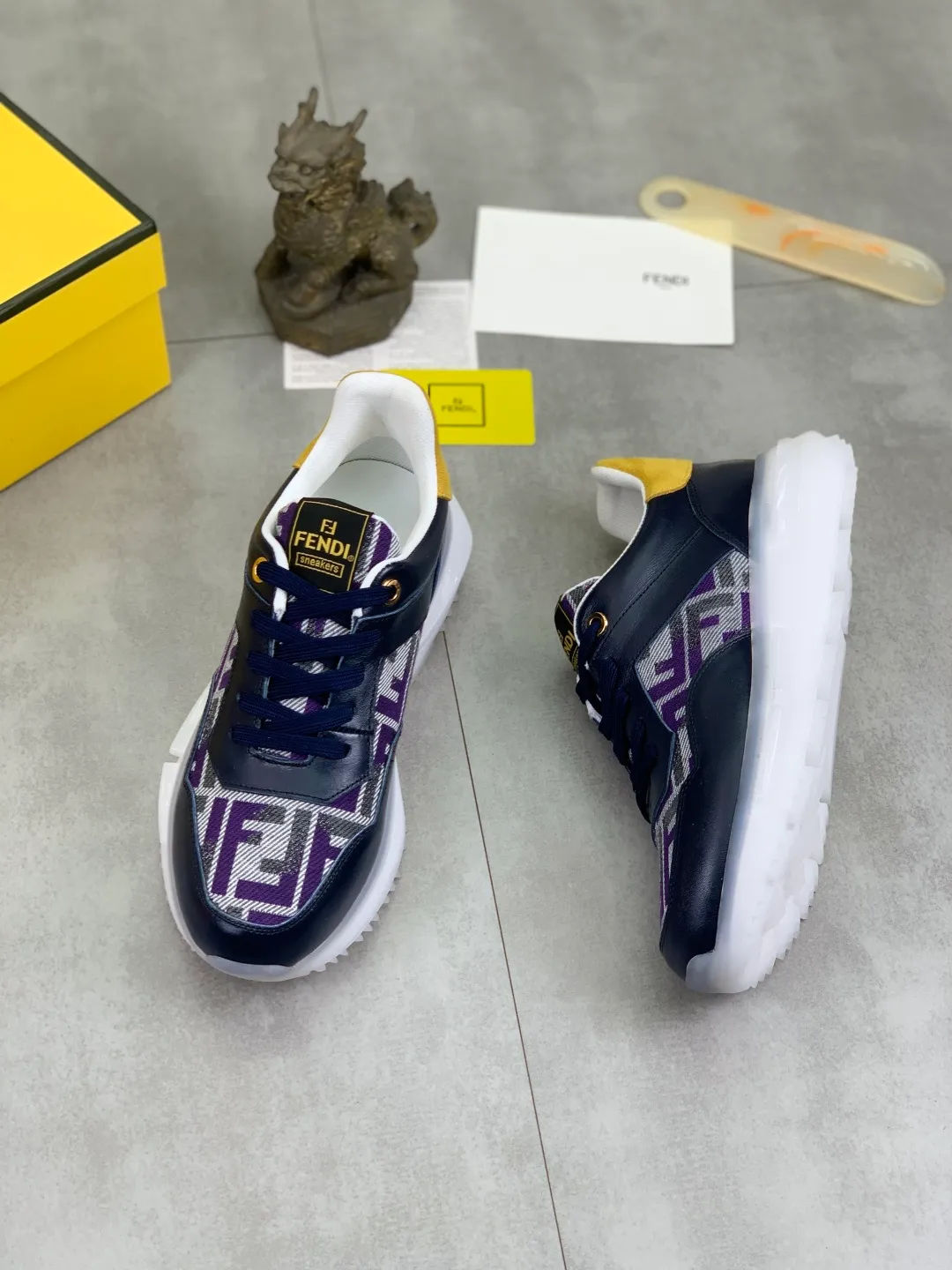​Men's shoes 💰P460 💰[New] Little Monster 🆘 New FENDI counter 🕶️🕶️Simple routing effect, showing an elegant and cool driving shoe 🎬Using imported calfskin + first-layer pigskin lining🐂Excellent material🎬Detailed workmanship 🤗Comfortable and comfortable on the feet. ​Pair it with any outfit to show your taste and temperament, low-key luxury ♻️Design ​simple and elegant ​noble and fashionable 🍃​Very loved and favored by trendy men 💓❤️size: 38-44 2️⃣colors available